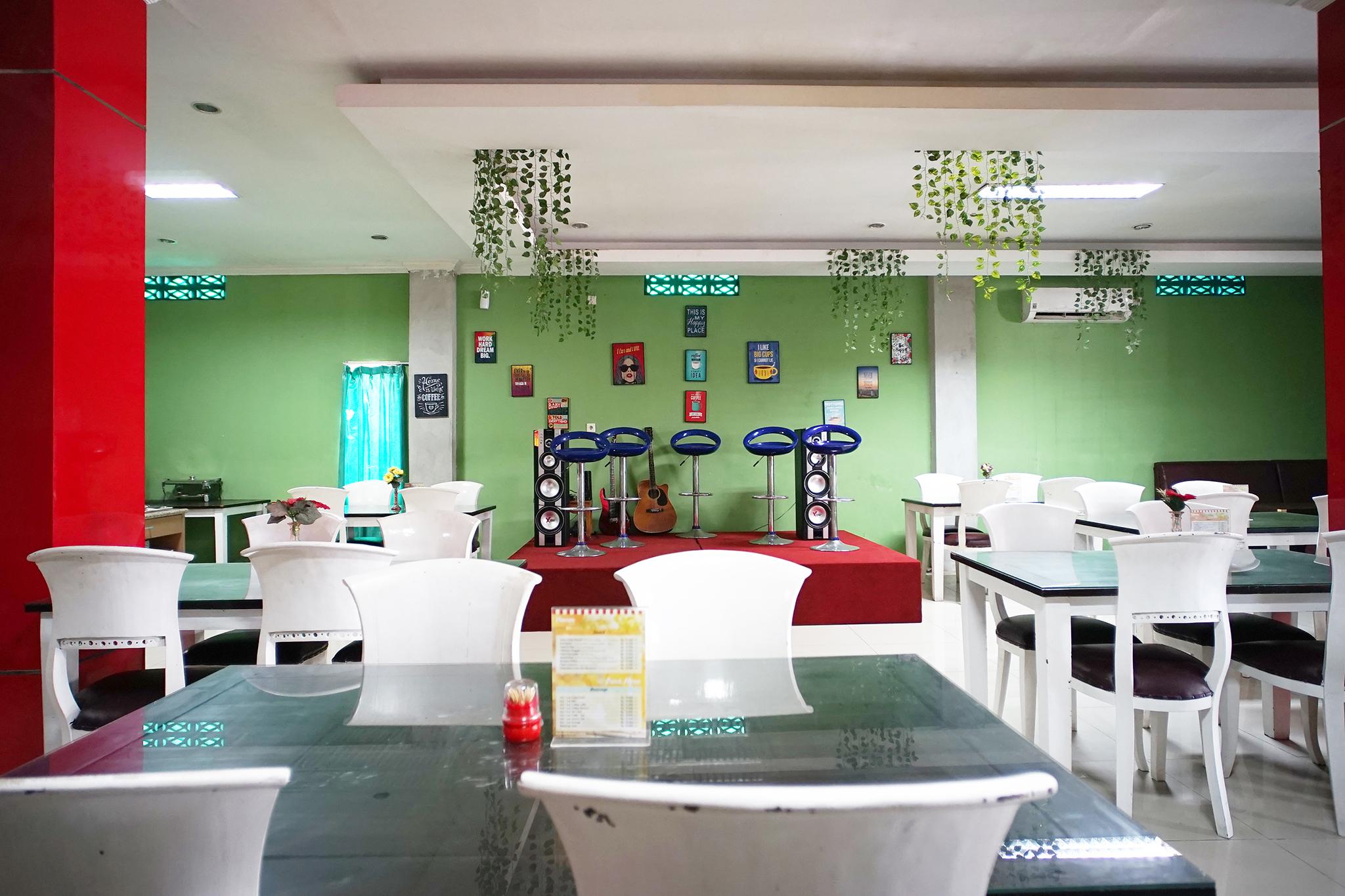 Capital O 2885 Hemra Hotel Balikpapan  Exterior photo