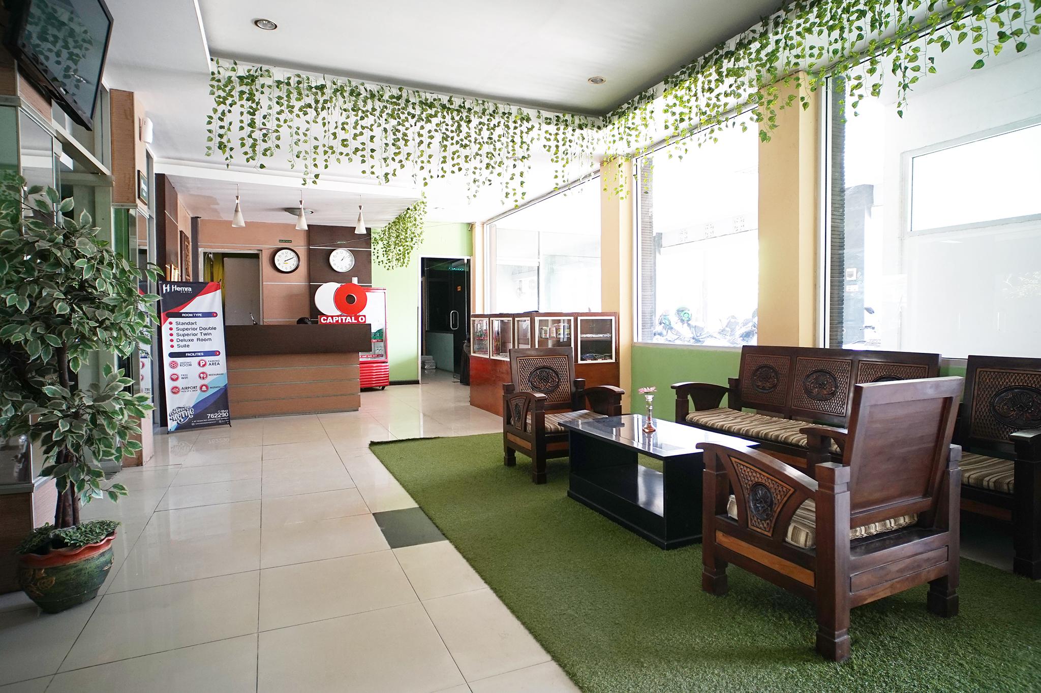 Capital O 2885 Hemra Hotel Balikpapan  Exterior photo